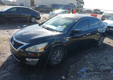 2015 Nissan Altima 2.5 S z USA, uszkodzony, nr VIN 1N4AL3AP4FC480677